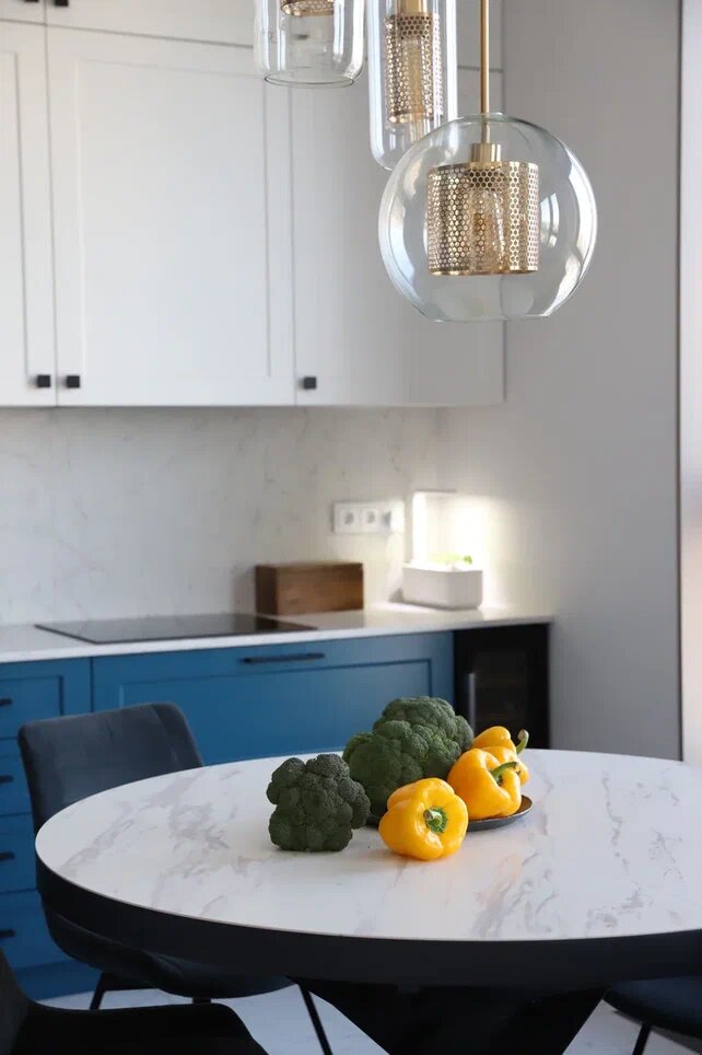 Реализованный интерьер дизайн студии ARTTUNDRA. Фото автора.