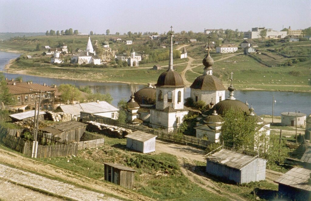 Архитектура города Старица. Борис Смирнов-Русецкий, 1 июня 1967 - 1 июля 1968 года, Калининская обл., г. Старица, из архива Владимира Александровича Карлова.
