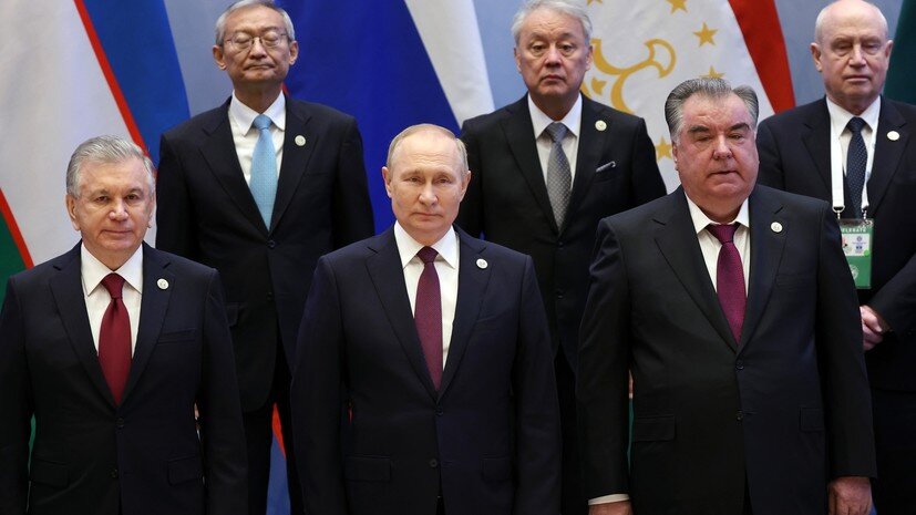   AP Kremlin Pool Photo