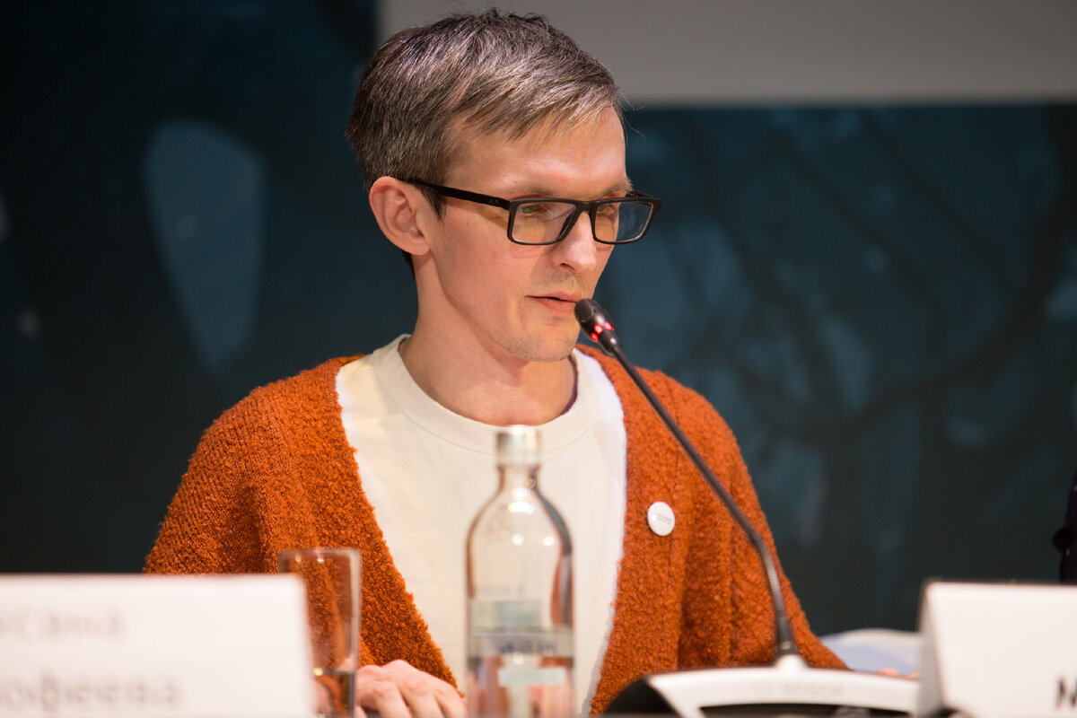 Егор Михайлов на финальных дебатах премии «НОС – 2021»