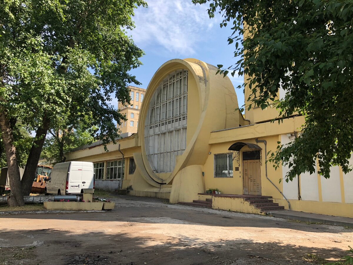 Гараж Госплана (фото 06.2018)