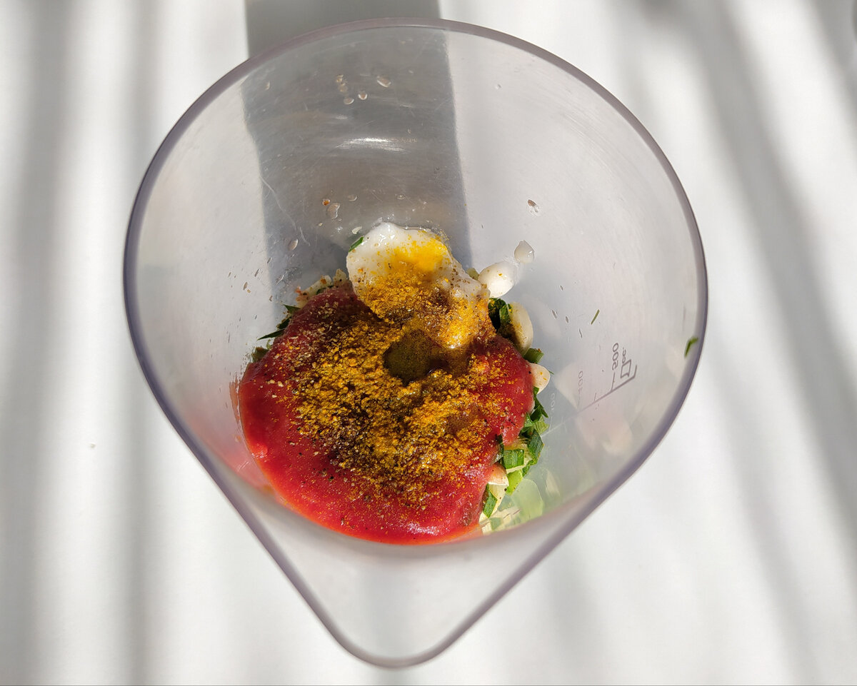 Измельчаем блендером либо в измельчителе