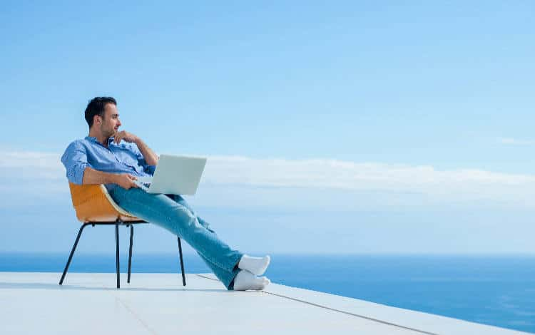 Душевное спокойствие - это начало счастливой жизни.