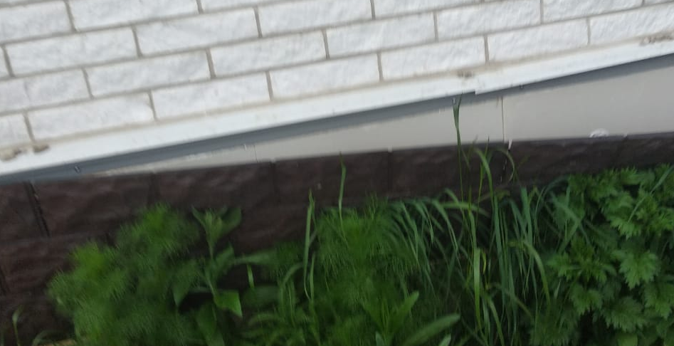 По такому фото, да ещё с экрана смартфона, сложно делать выводы. Но мне заранее не нравится то, что я вижу.