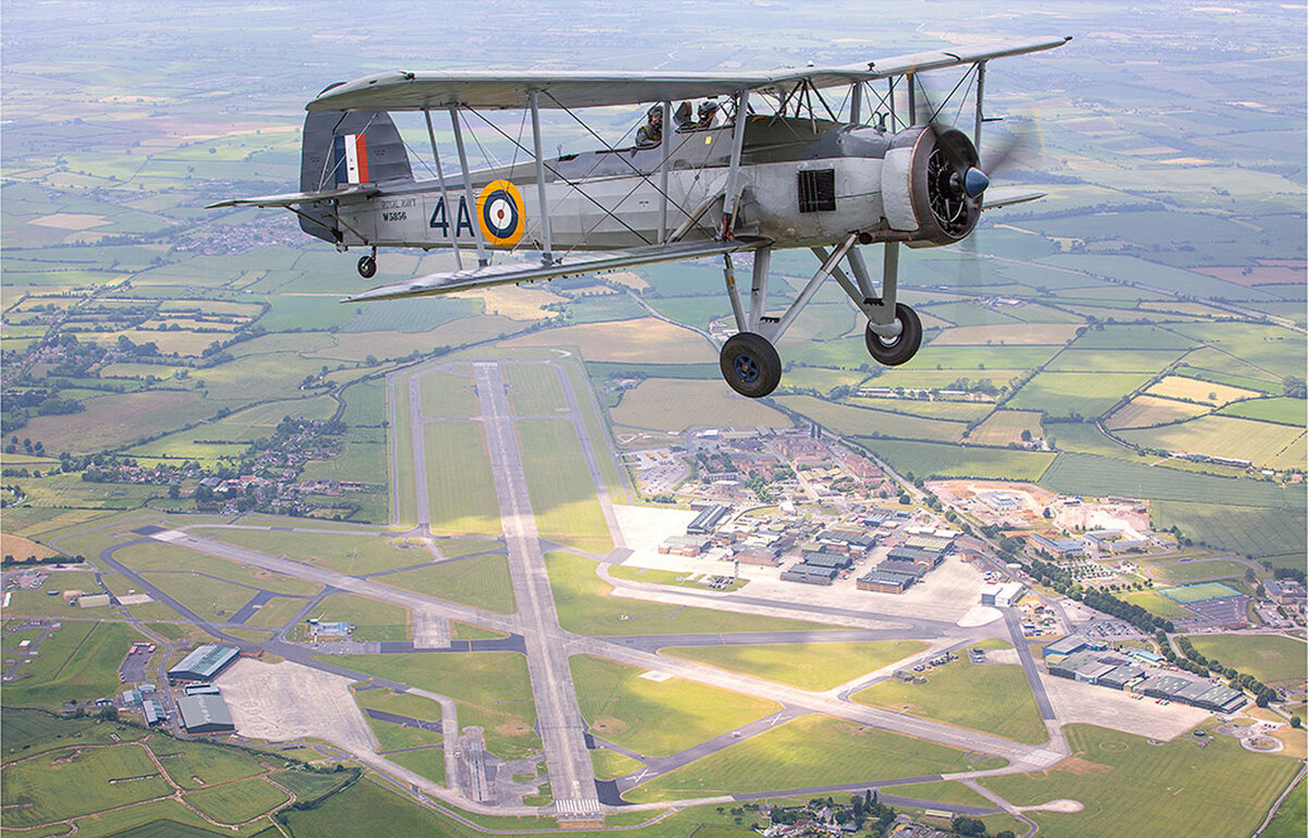 Свордфиш. Суордфиш самолет. Fairey Swordfish. Суордфиш самолет диорама.