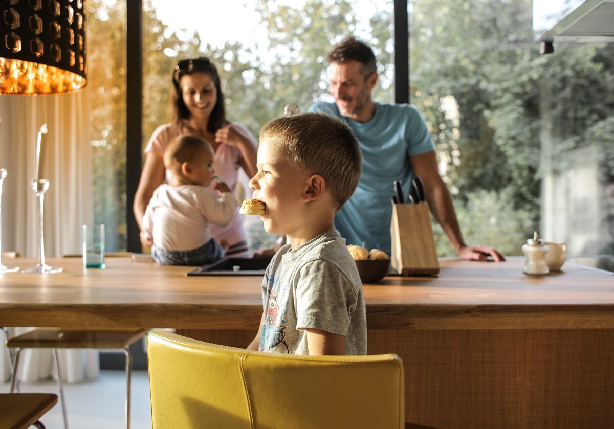 Неприязнь родителей или одного из них к своему ребенку возникает не так уж редко.