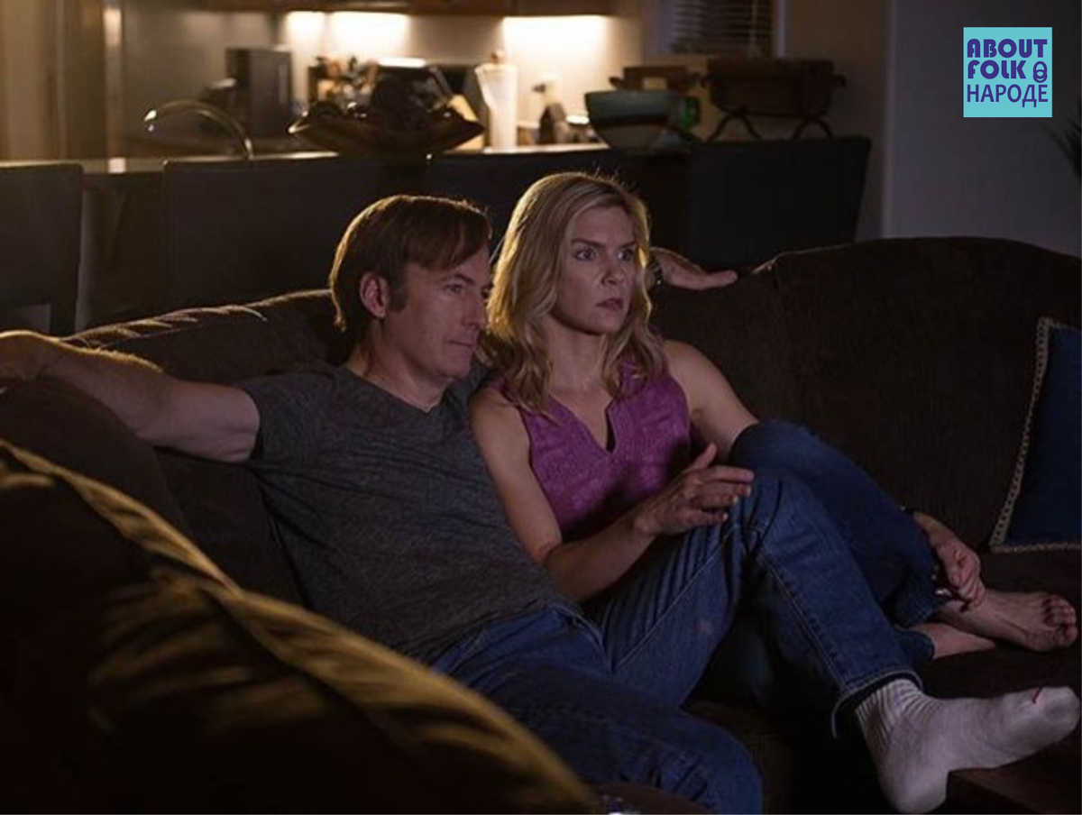 Боб за просмотром очередной серии 5 сезона "Во все тяжкие", Instagram @odenkirkstagram