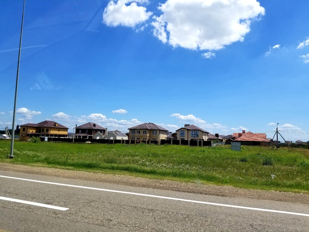 Фото автора. Коттеджные посёлки входящие в состав города (х. Ленина)