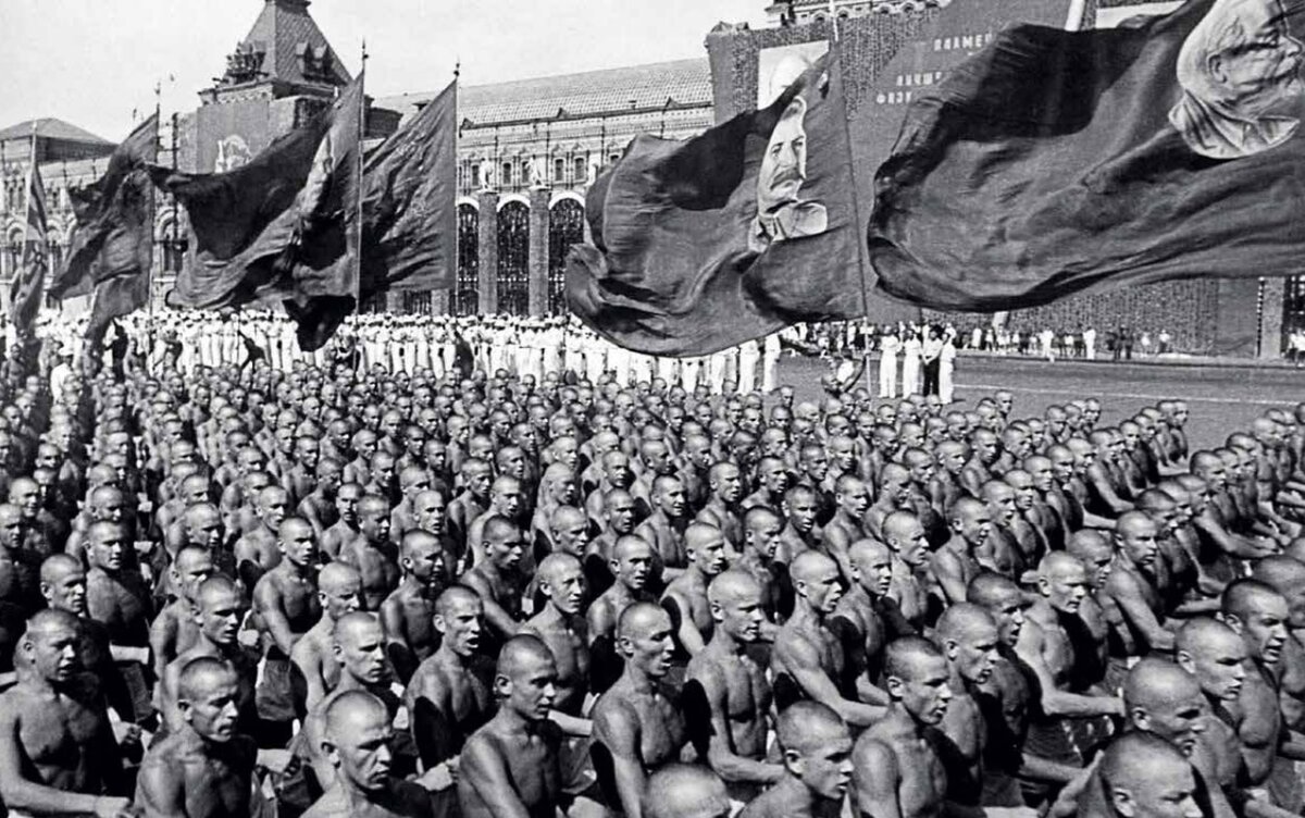 Парад физкультурников в Москве 1919г