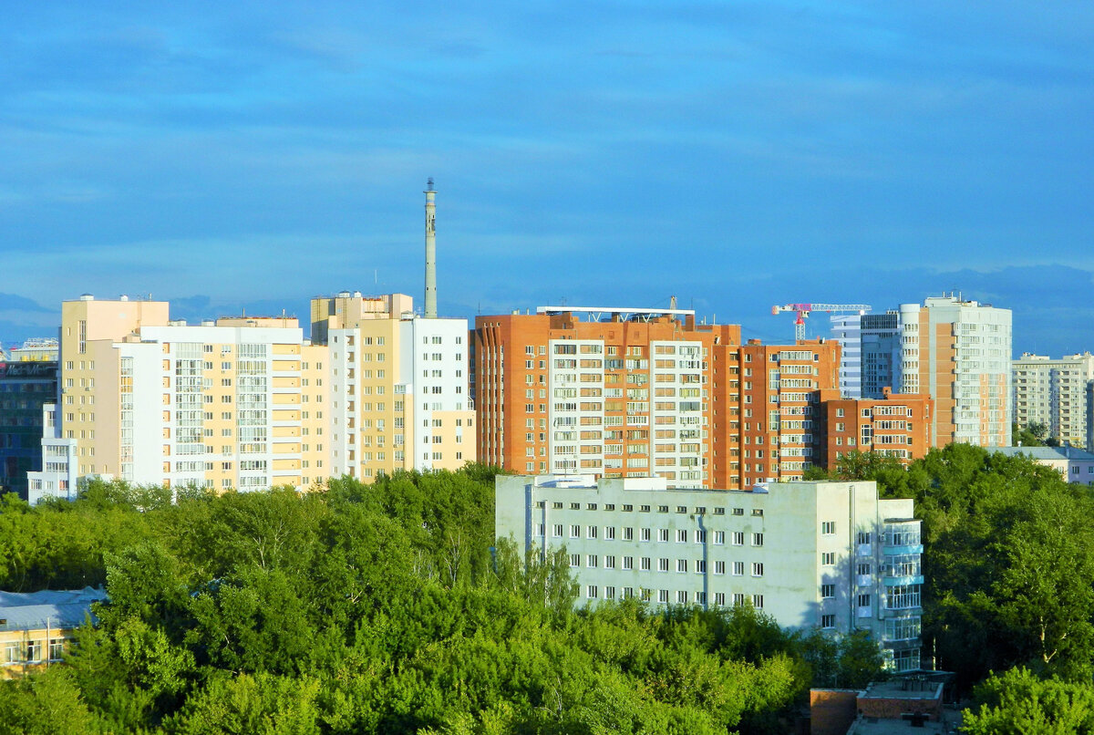 Вид из окон, когда башня была "жива".  Личное фото.