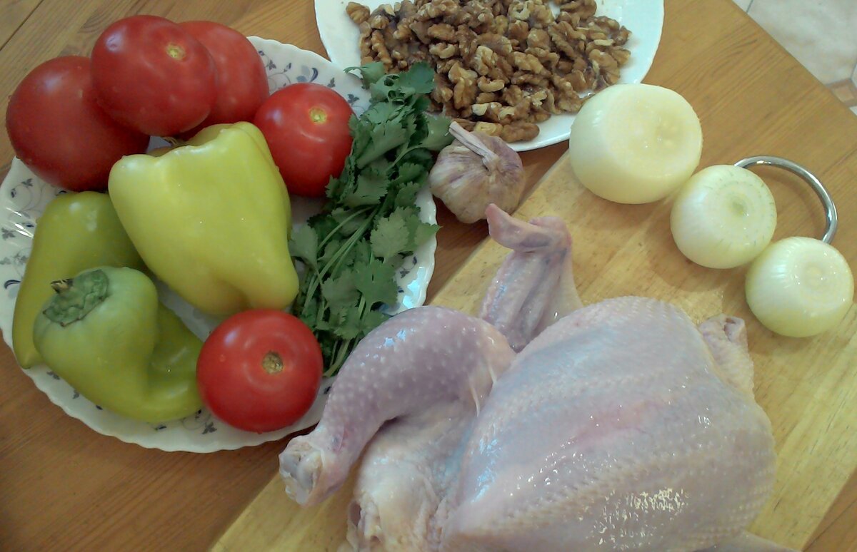 Фото моё, исходные продукты для чахохбили