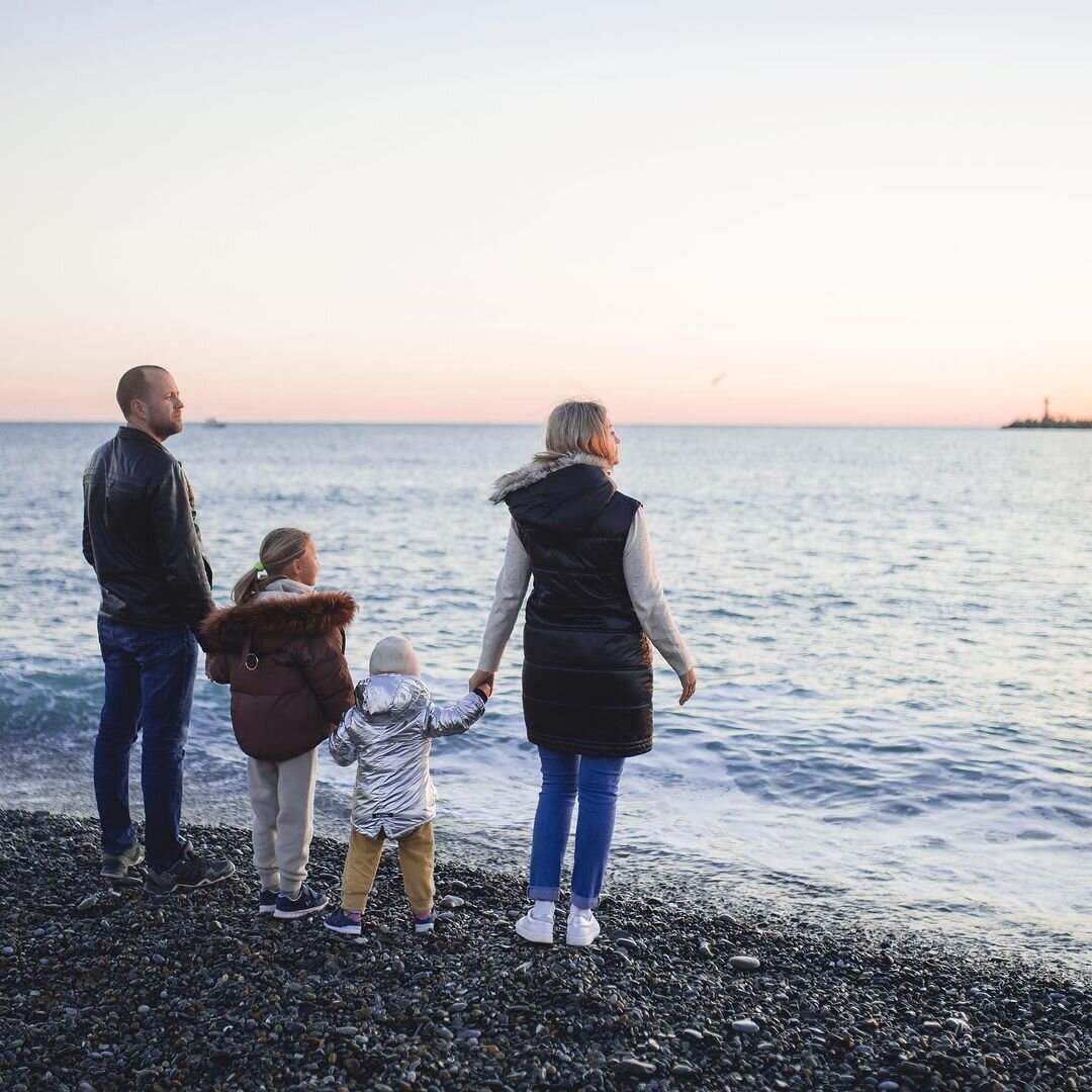 Прогулки у моря самое любимое занятие