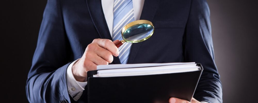 Что вправе требовать инспектор Государственной инспеции по Труду?