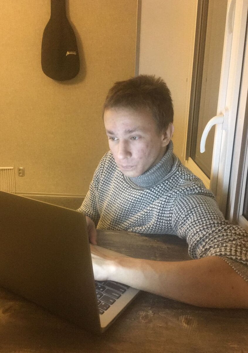 Автор канала работает над статьёй 