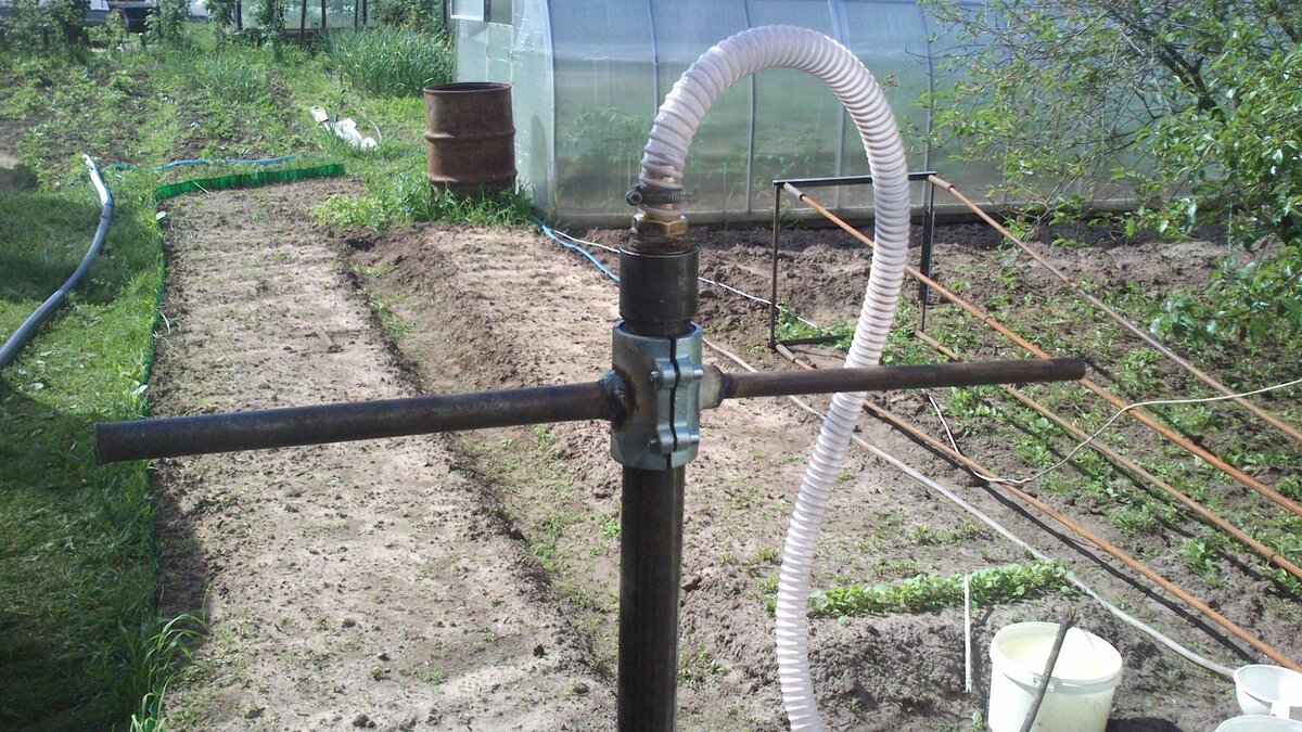 Ручное бурение скважин на воду: как пробурить водозаборную выработку вручную