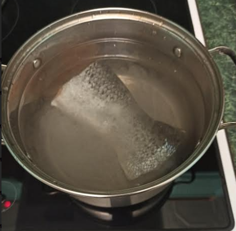 ставим вариться рыбу