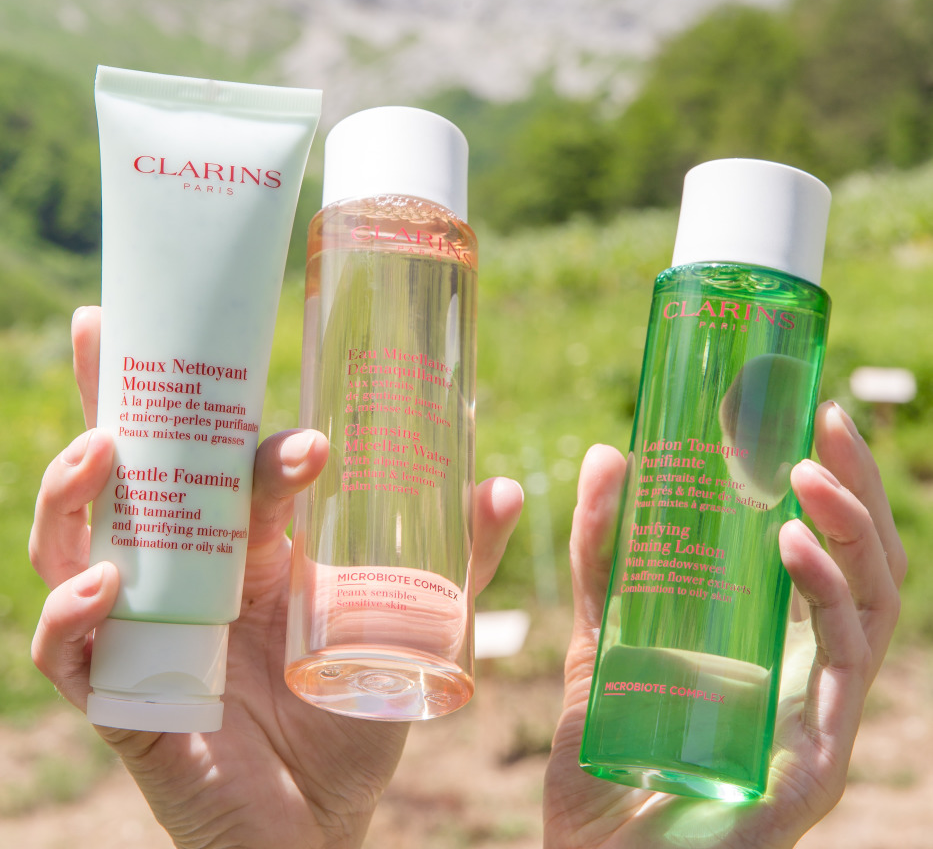 В этом году Clarins обновил свою линейку очищающих средств. Знакомим вас с некоторыми новинками