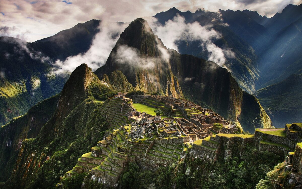 Источник фото: https://www.sunhome.ru/i/wallpapers/144/machu-pikchu.orig.jpg