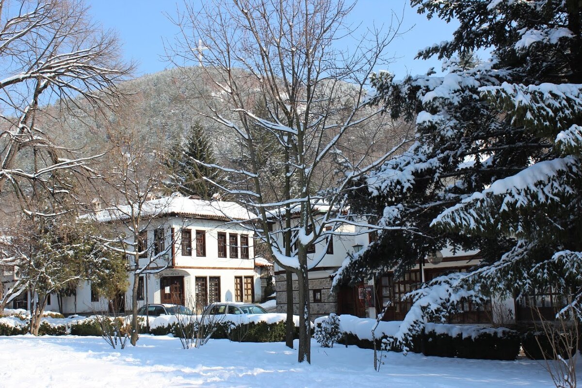 А таким наш Благоевград бывает в феврале и марте... Так что, может, всё еще впереди?