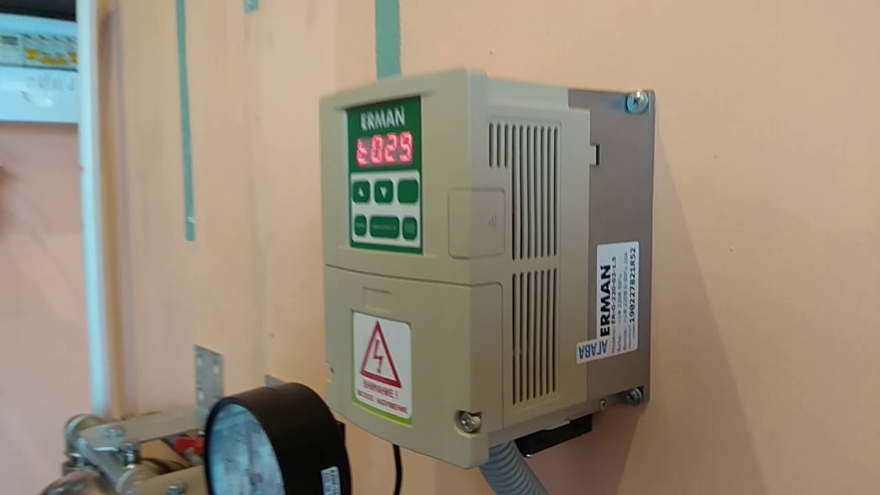 Почему система водоснабжения с частотным регулированием оборотов насоса лучше релейной?3