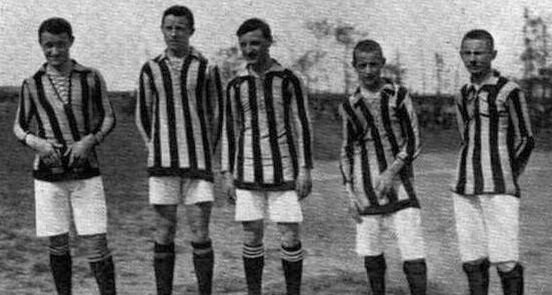 Братья Чевенини. Луиджи-посередине.