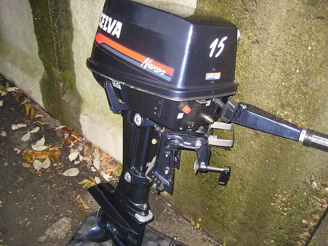 Редкий гость на рыболовных лодках, но все же встречается такой мотор...