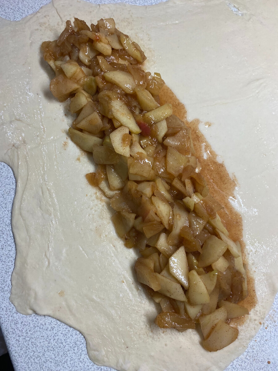 Простые рецепты штруделя из слоеного теста с яблоками