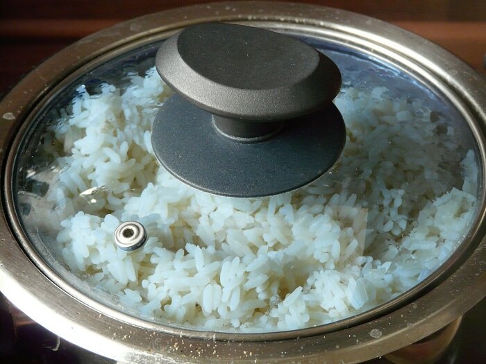 Хитрость японских поваров при приготовении риса. Всегда получается рассыпчатый и вкусный