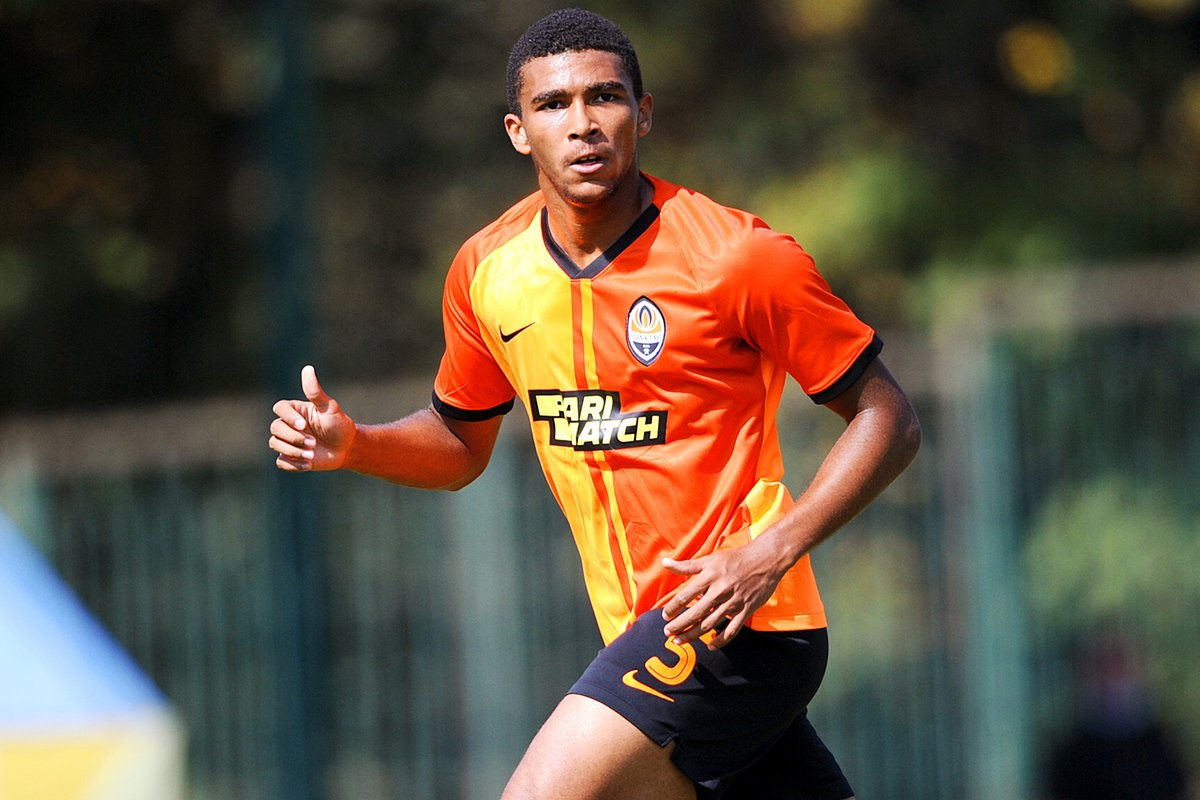 марка футболист