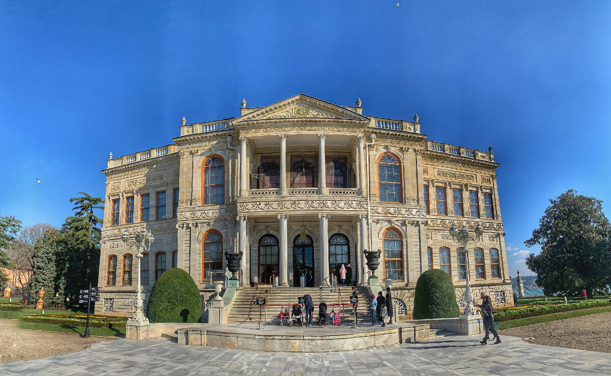 Дворец Долмабахче. Фото автора