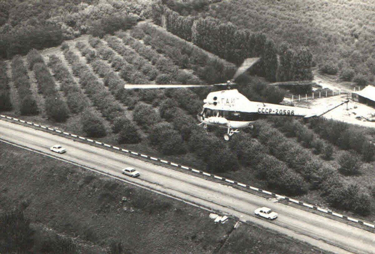 Патрулирование дорожной трассы Краснодар-Ростов вертолетом ГАИ. Фото: ГБУК КК "КГИАМЗ им. Е.Д. Фелицына"