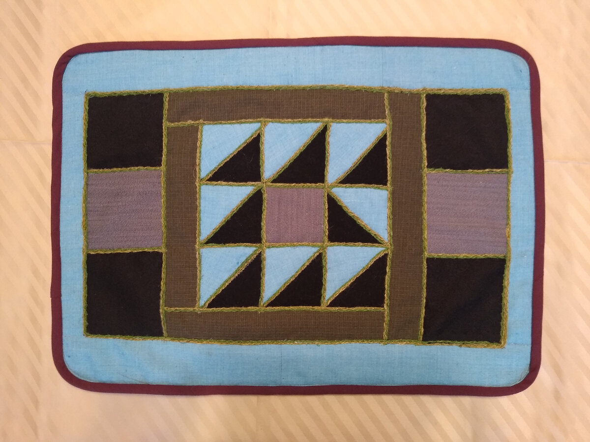 Готовый коврик.