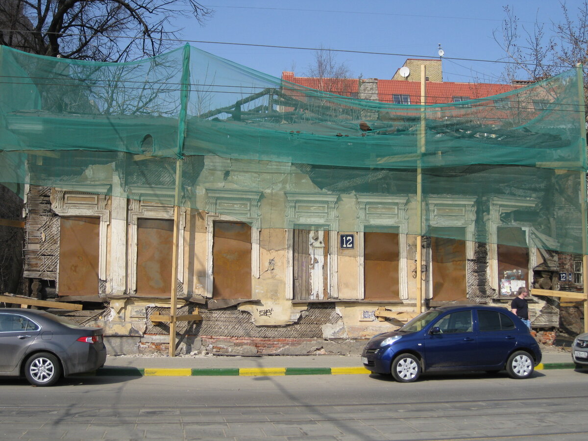 Фото из интернета, немного видно декор, тоже не оригинальный наверное