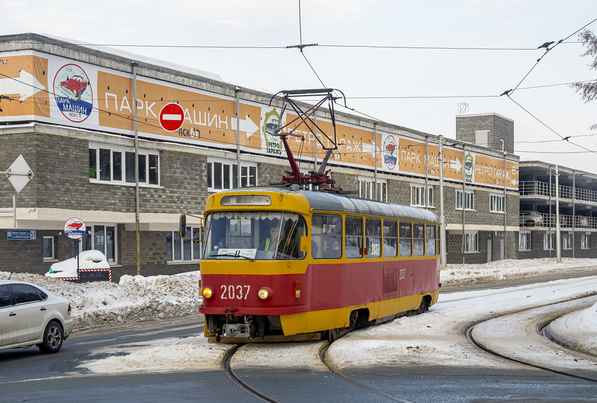 Данный трамвай выпущен в 1978 году, до Уфы успел послужить в Восточной Германии, фото с сайта https://transphoto.org/photo/1615641/, автор Андрей Олегович 