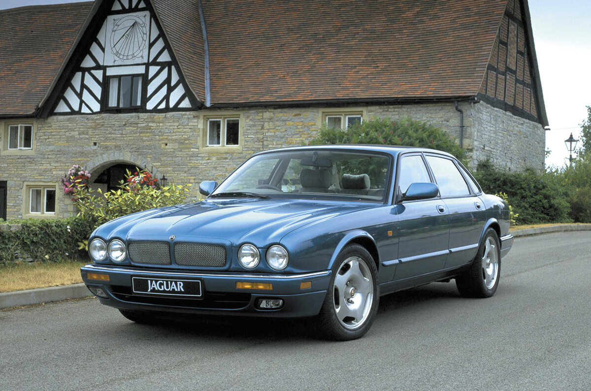 Jaguar XJR x308