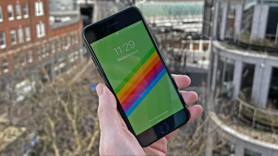 iPhone SE 2022 имеет тот же процессор, который установлен в iPhone 13