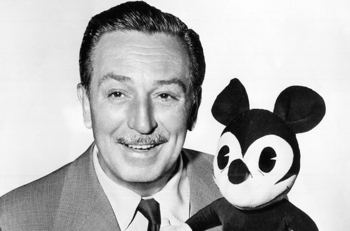 Мики 9. Walt Disney (Уолт Дисней). Уолт Элиас Дисней. Уолт Дисней 1934. Уолт Дисней и Микки.