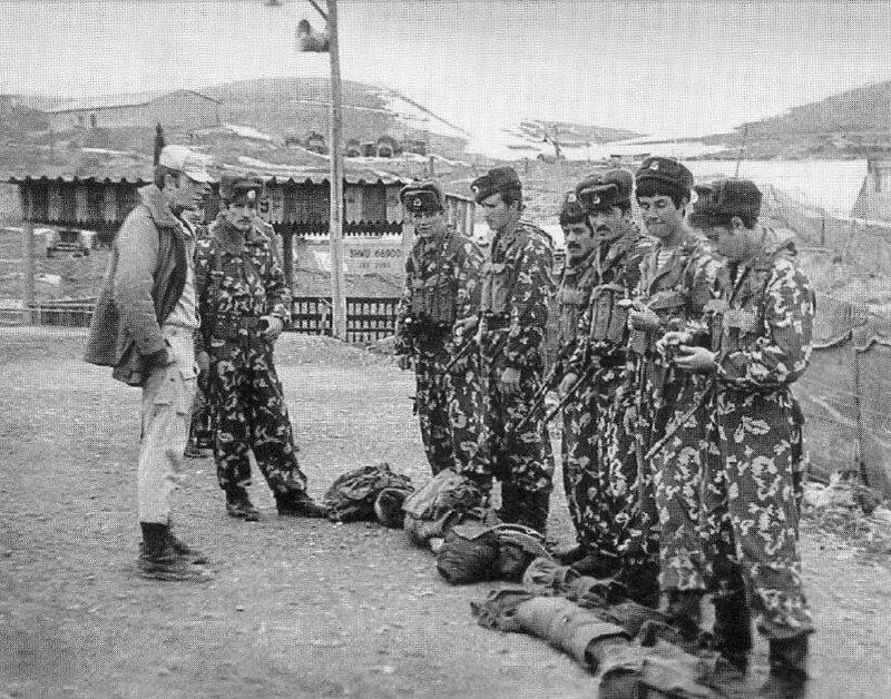 Смотр готовности к боевому заданию разведывательной группы 459-й отдельной роты. Кабул, 1982 год