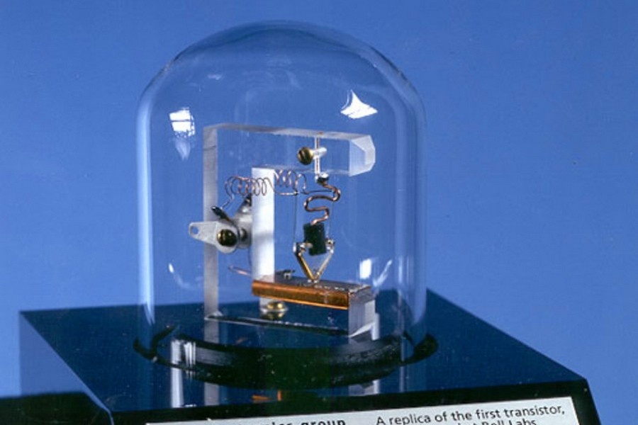 Транзистор Браттейна.