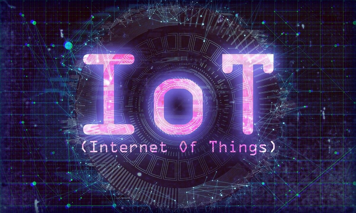 Интернет вещей (англ. Internet of Things, IoT) — концепция вычислительной сети физических предметов («вещей»).