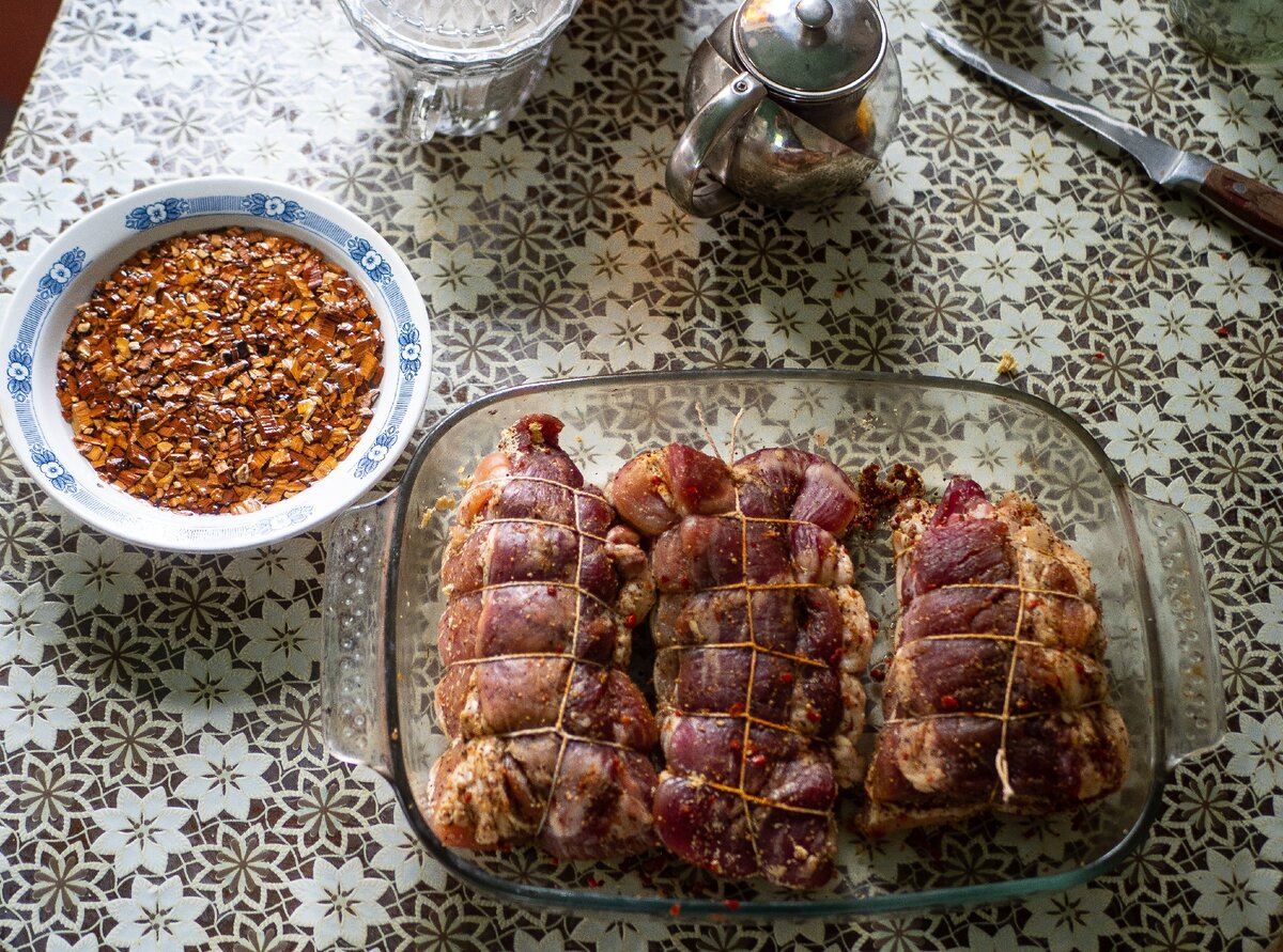 Свинина в коптильне. Первый опыт. Очень вкусно получилось. Показываю рецепт.  | Сергей Макаров | Дзен