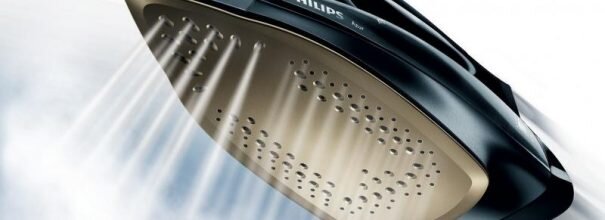 "Никогда не используйте для чистки утюга наждачку, нож или другие острые предметы! Это царапает подошву и может привести к неправильной работе прибора."