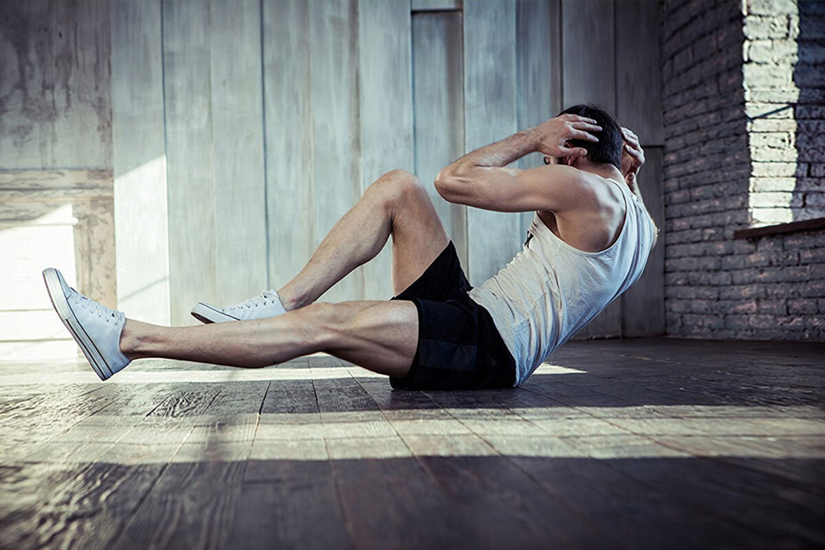 Спортивные парни. Спортивный мужчина. Мужчина занимается спортом. Спорт муючина.