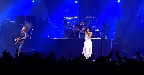 Фрагмент из выступления: Nightwish - Wish I Had An Angel 