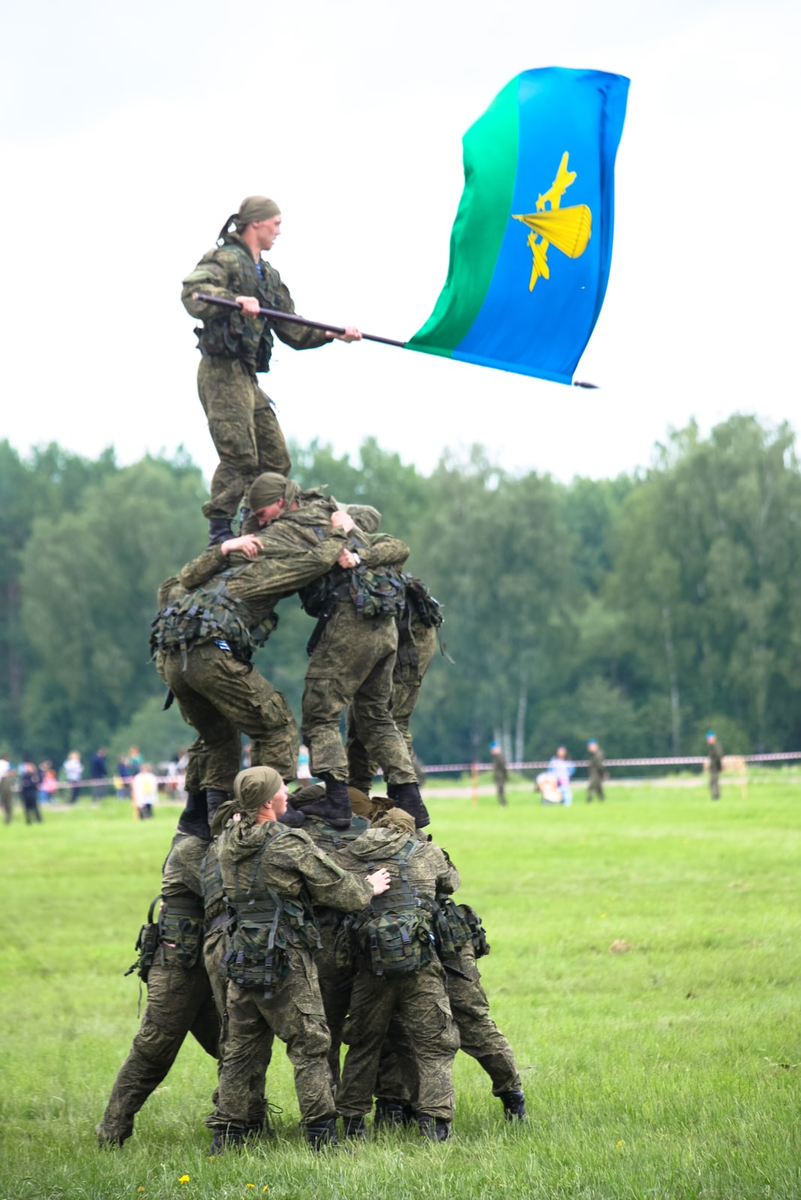Вдв воздушные десантные войска. Воздушно-десантные войска россии. Вдв спецназ вдв - голубые береты. Десант 5. Десант 5.