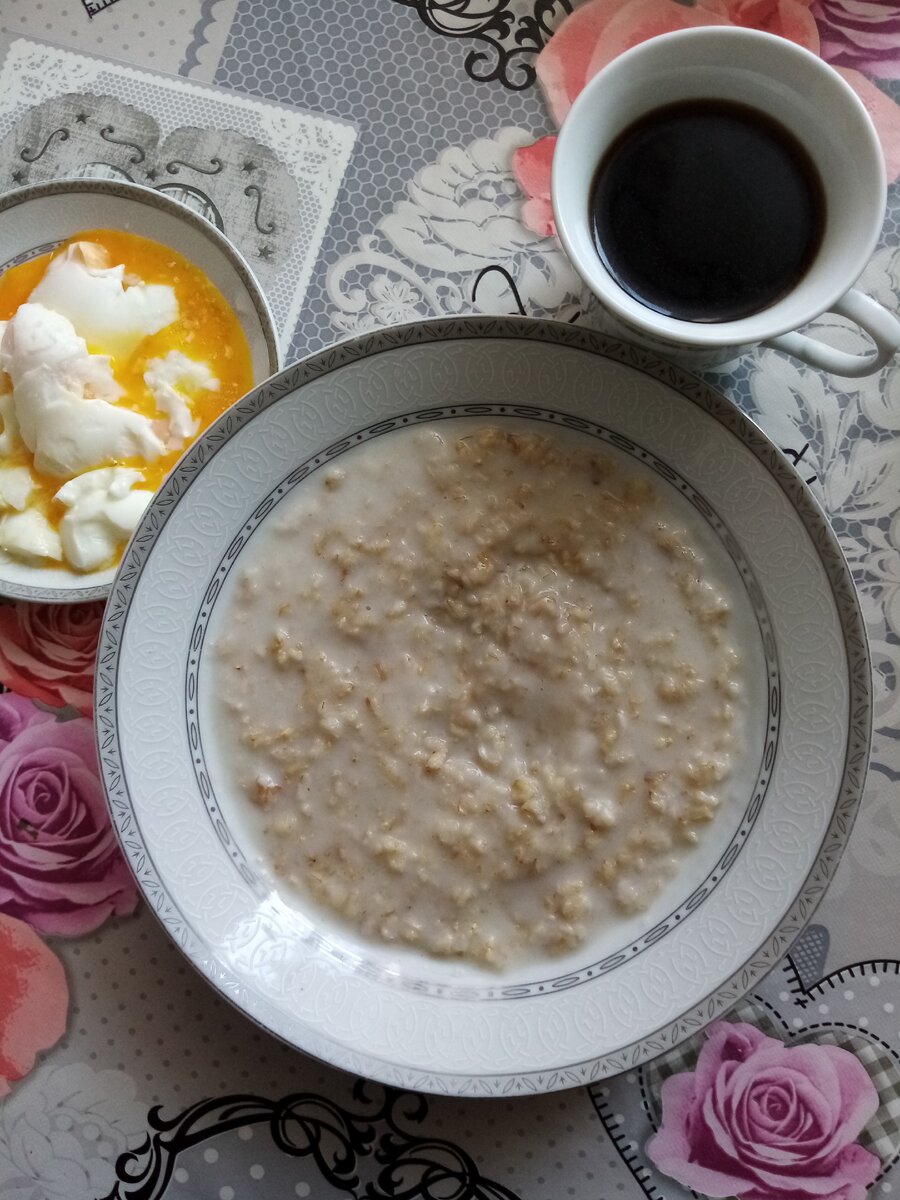 Овсянка с яйцом на завтрак на сковороде рецепт с фото