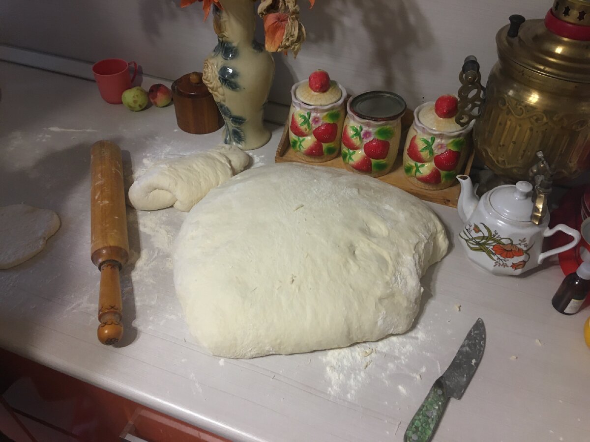 Скалкой его! 