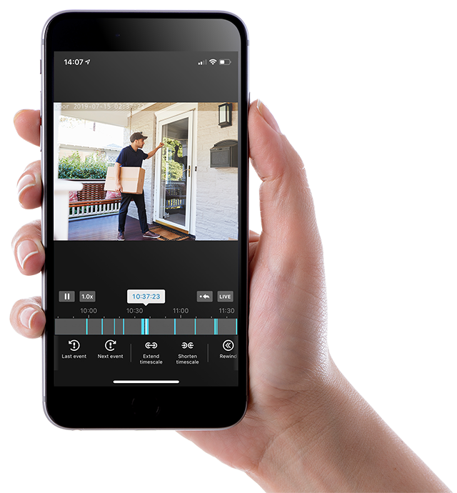 Приложение LiveCam позволяет использовать смартфон в качестве мощной IP-камеры.