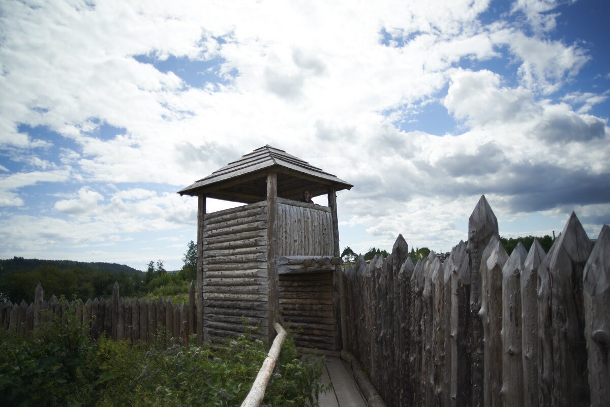 Парк бастион сортавала. Исторический парк Бастион Сортавала. Крепость Бастион Сортавала. Парк Бастион Карелия. Деревня викингов Карелия Сортавала.