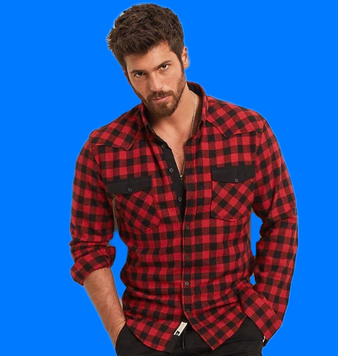 Турецкий актер Джан Яман. Источник фото: Инстаграм @canyaman